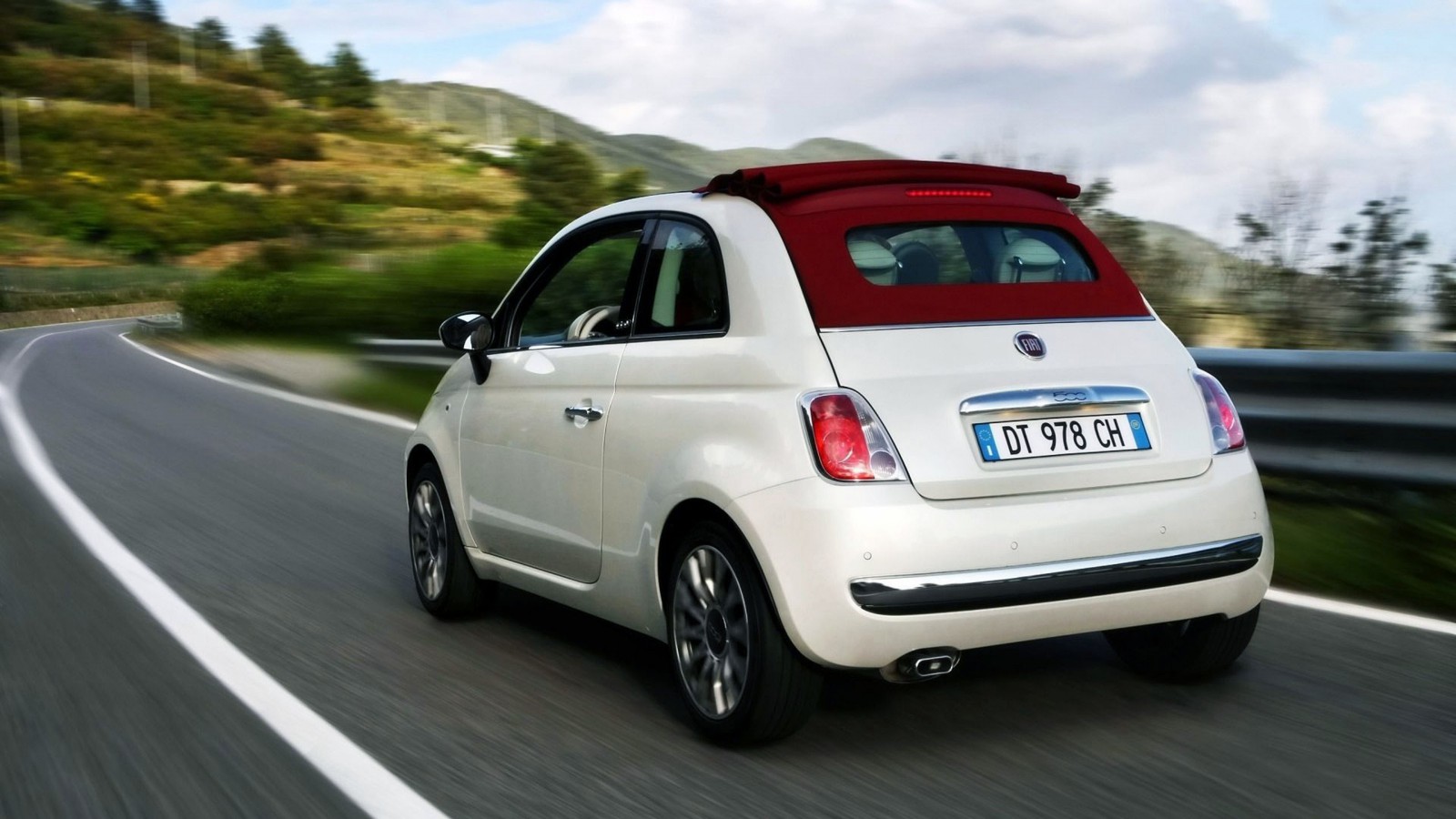 Noleggio auto a lungo termine Fiat 500 Cabrio