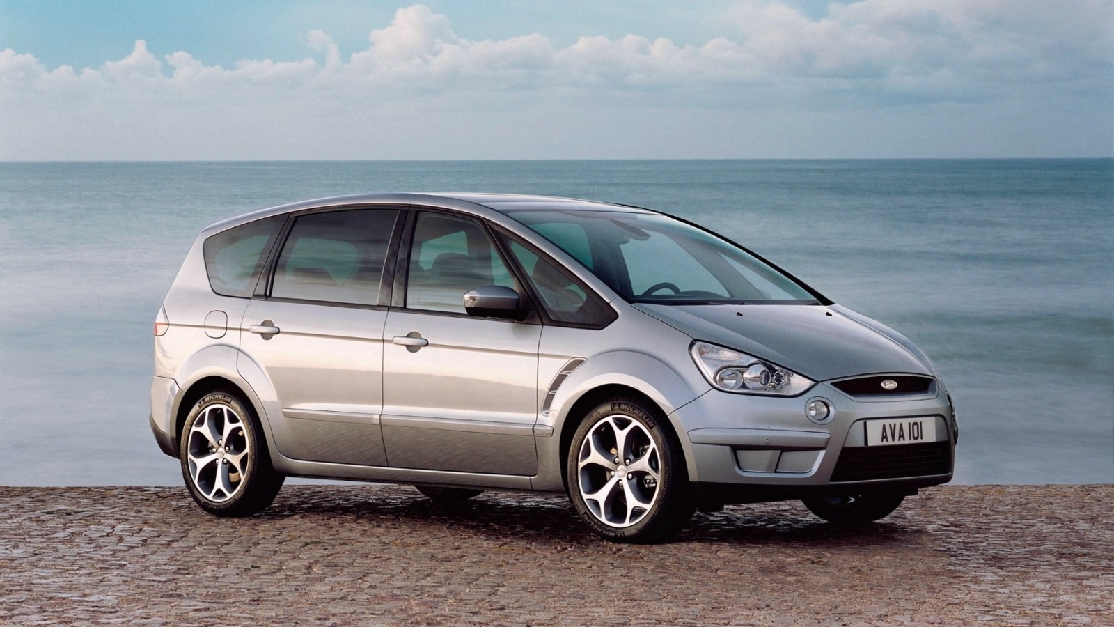 Noleggio auto a lungo termine Ford S-Max